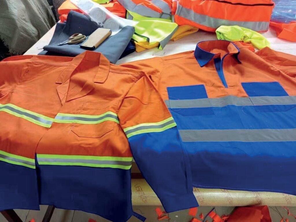 Tenues de chantier en série